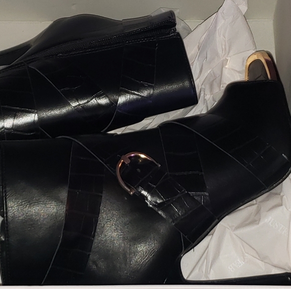 Peep toe booties - Picture 4 of 6